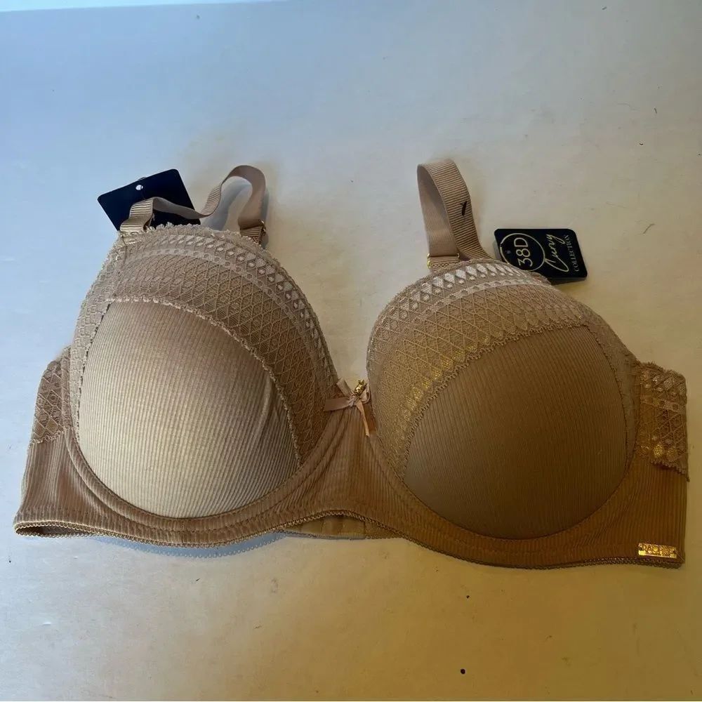 Rachel Curvy Collection Bra Underwire Padded Nude with Lace trim Size 38D